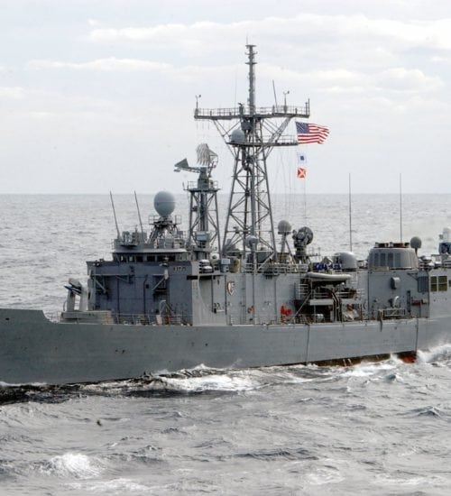 FFG 51 USS Gary Photograph 3